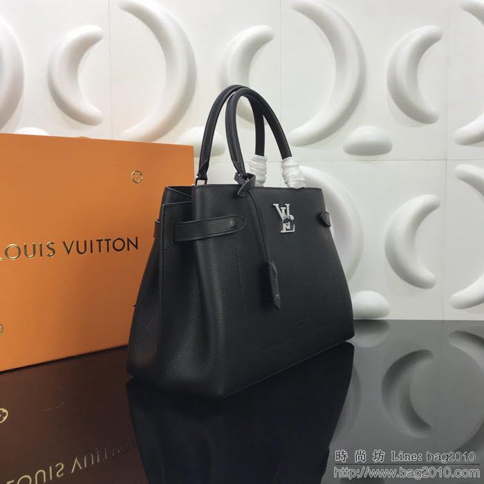 路易威登LV女包 頂級原單 M53730 黑色 LOCKME DAY手袋 粒面小牛皮 LV女手提包 可肩背斜跨  ydh2708